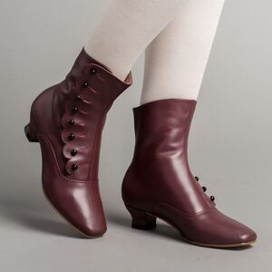 American Duchess Renoir Victorian Button Boots 6.5